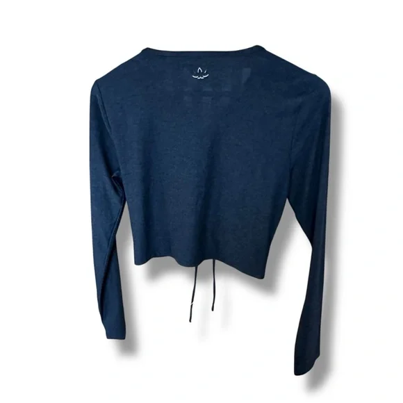 Beyond Yoga Scrunch It Up Cropped Ruched Long Sleeve Shirt Charcoal Gray Sz L - Picture 3 of 9